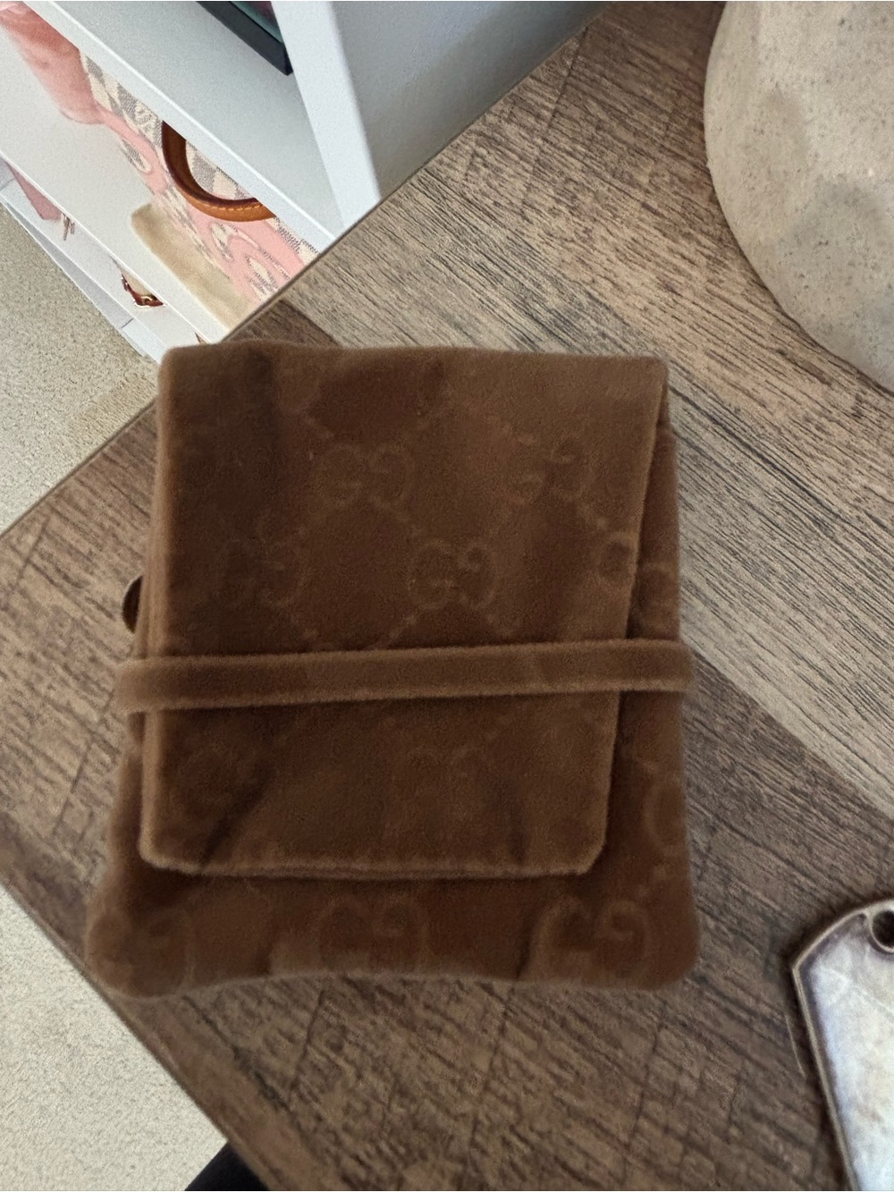Vintage authentic Gucci Velvet Pouch with Dog Tags - - Picture 5 of 5